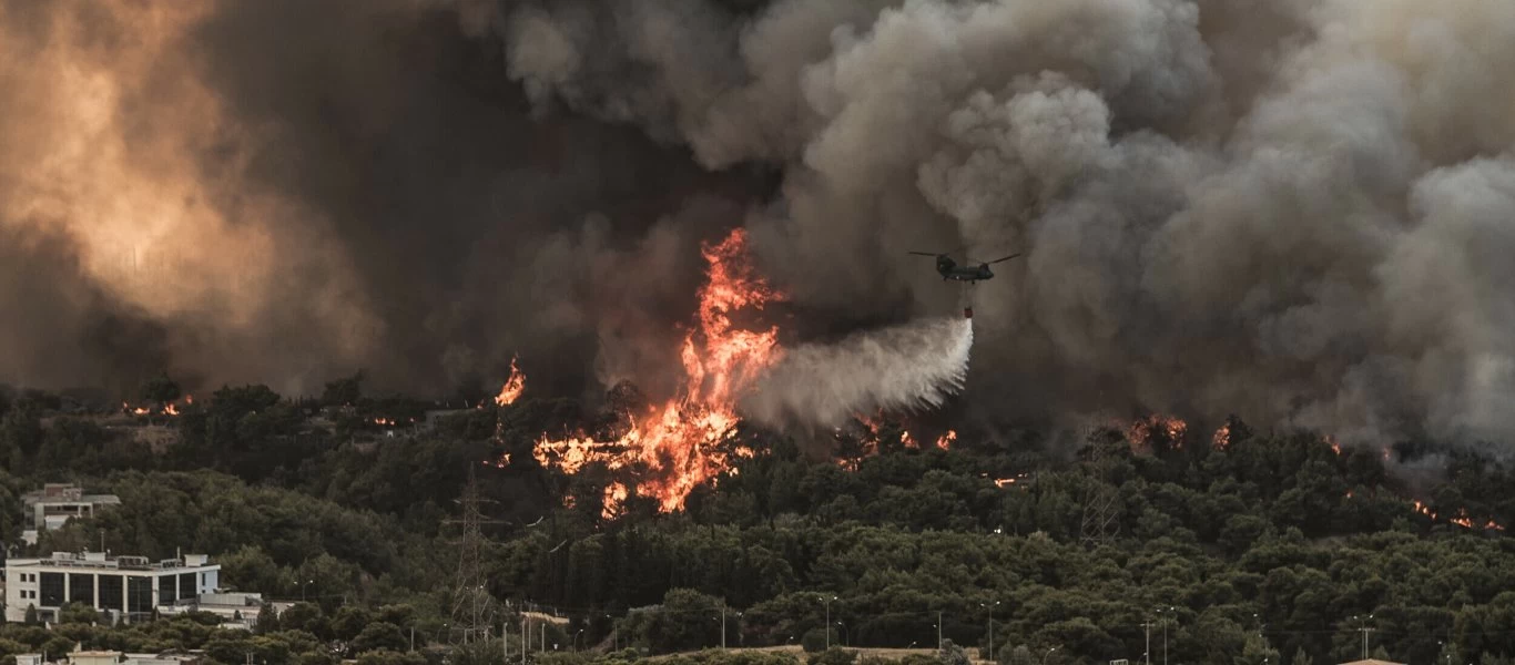 ΑΔΜΗΕ: Η φωτιά στην Βαρυμπόμπη δεν προκλήθηκε από έκρηξη μετασχηματιστή